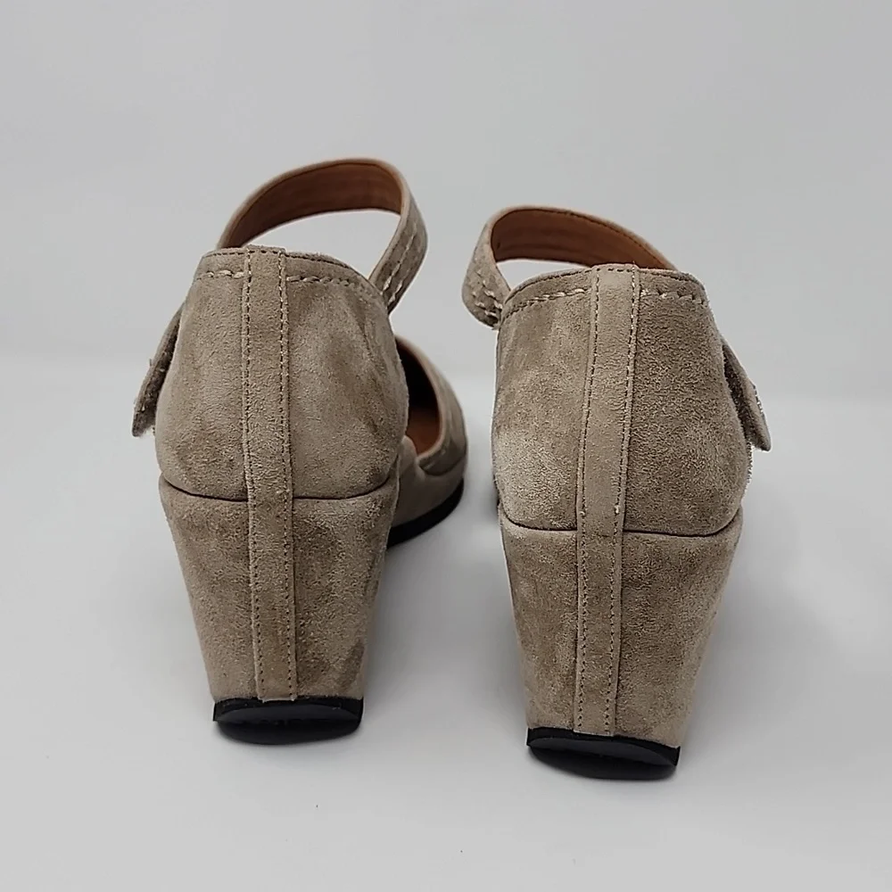 L'Amour Des Pieds Orva Leather Pumps Light Taupe Color Size 11